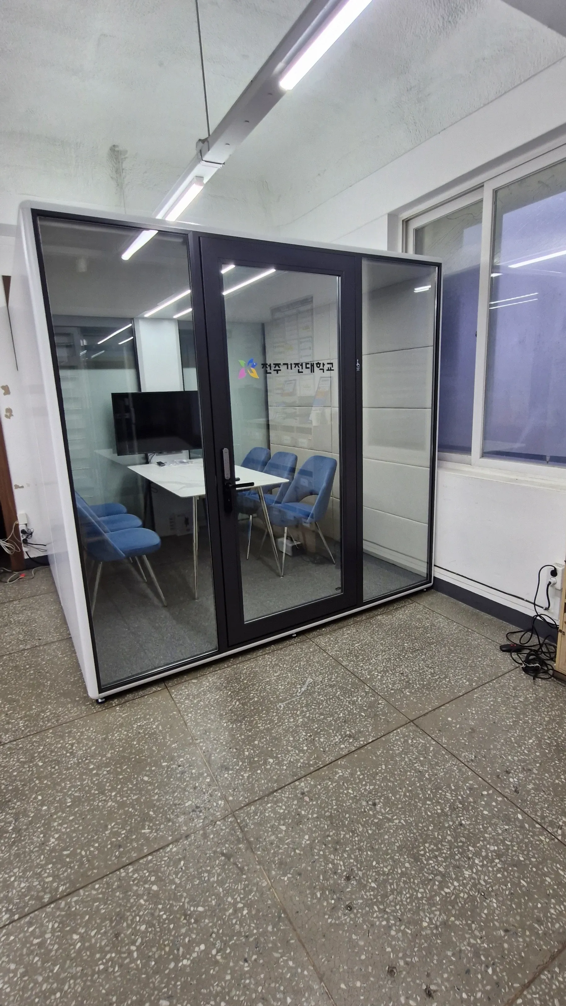 전주기전대학교 다인용 상담 공간 콜라박스