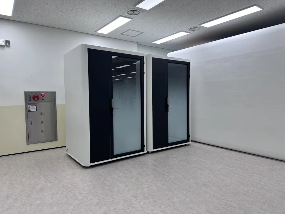 한국전통문화대학교 도서관에 설치된 전화 화상회의용 콜라박스 방음부스