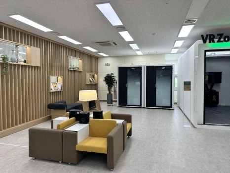 콜라박스 설치 후 한국전통문화대학교 도서관 카페테리아
